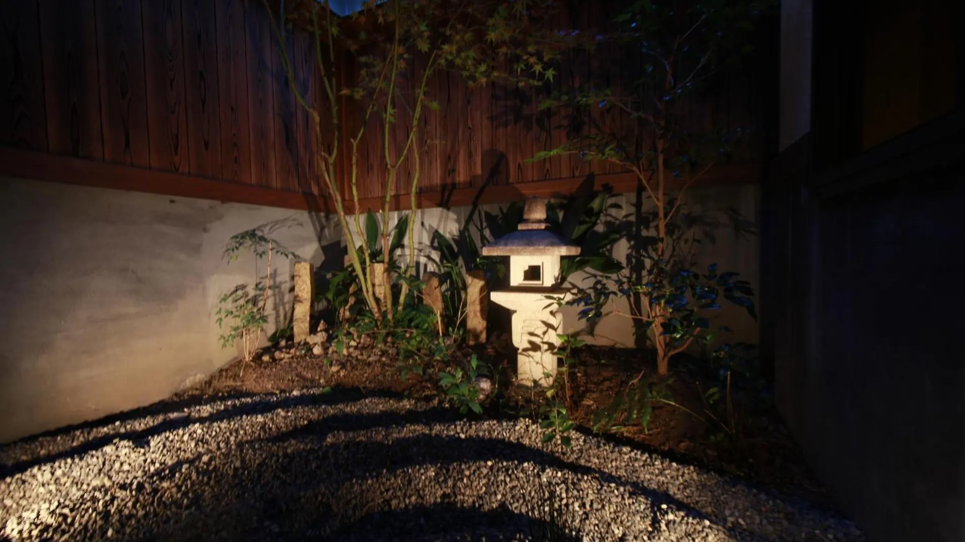 松の峦 Villa Kyoto Japan